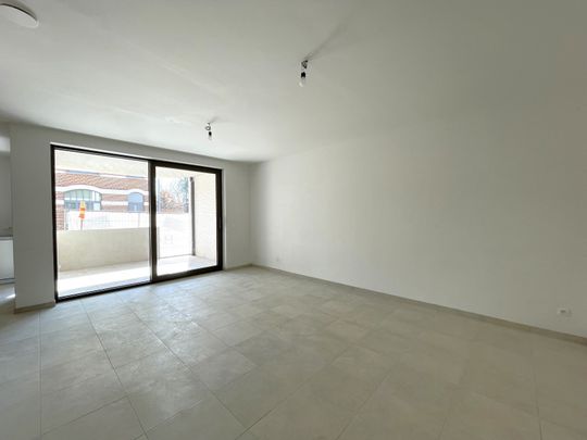 GELIJKVLOERS APPARTEMENT MET 2 SLPK EN ZUID-OOST TERRAS - Foto 1