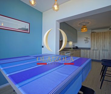 Location Appartement 4 pièces 79m² - Photo 2