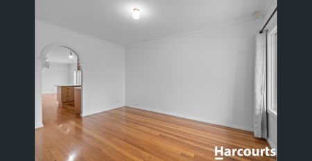 3 Bedroom Home In Quiet Location - Fully Renovated - Photo 3