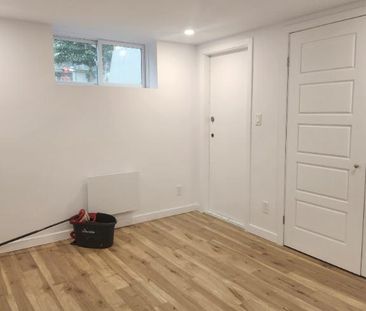 3 1/5 complètement rénové à neuf , Chomedey - Photo 2