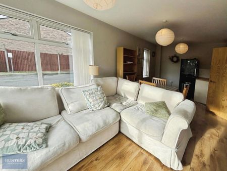 2 bedroom flat to rent - Photo 3