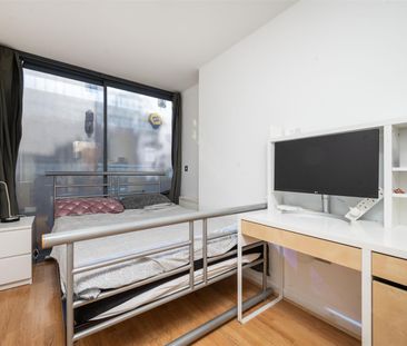2 bedroom flat - Photo 1