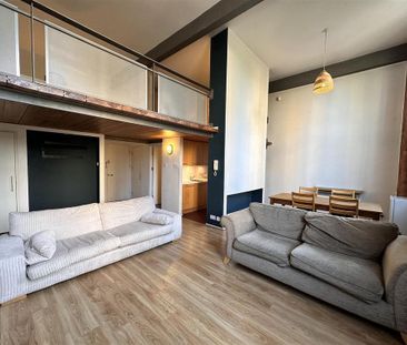 1 bedroom duplex to rent - Photo 2