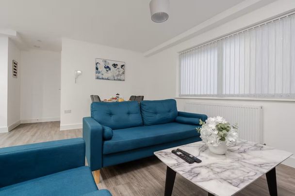 2 Bed Flat, Hurst Street, L1 - Photo 1