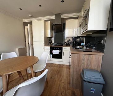 2 bedroom private hall to rent - Photo 6