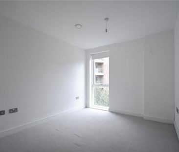 3 bedroom apartment to rent - Photo 4