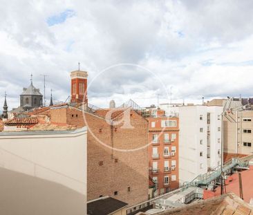 Luxury penthouse for rent in Madrid, Spain - Photo 1