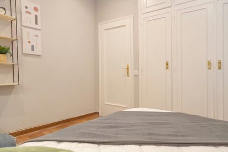 Calle de Cavanilles, Madrid, Community of Madrid 28007 - Foto 4