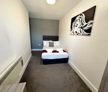 1 bedroom in a house share to rent - Photo 6