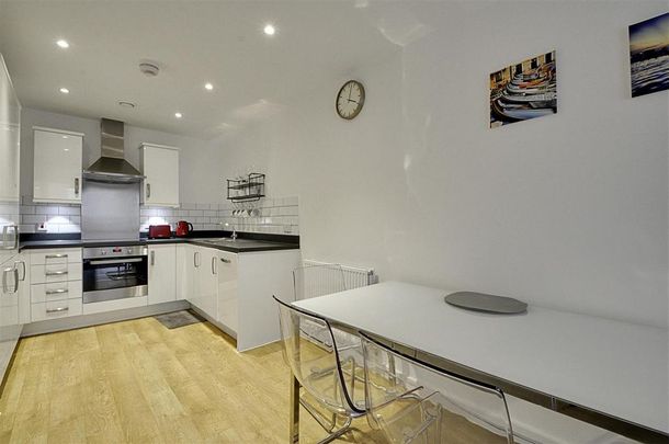 1 bedroom flat to rent - Photo 1
