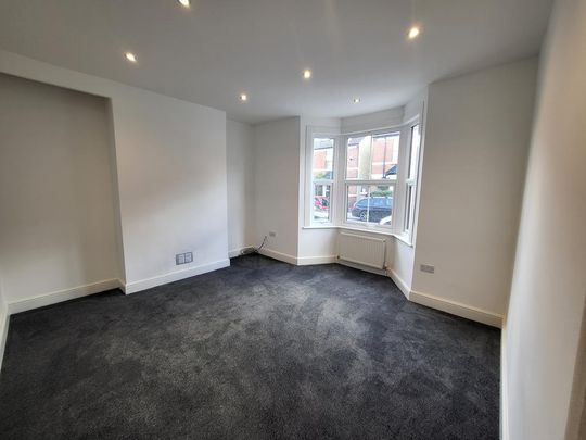 4 bedroom terraced house to rent - Photo 1