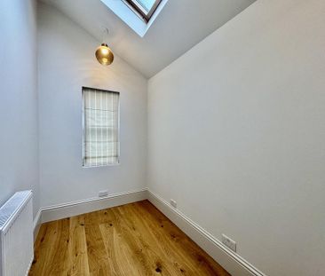 4 bedroom semi-detached house to rent - Photo 4