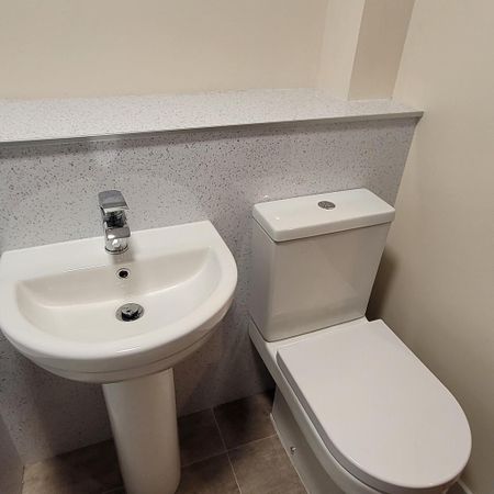 1 bedroom flat to rent - Photo 5