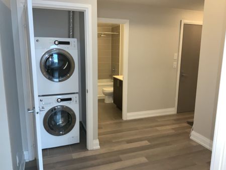 For Lease - 7165 Yonge Street Unit# 1009, Markham, Ontario - Photo 4