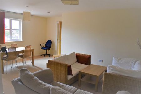2 bedroom maisonette to rent - Photo 3