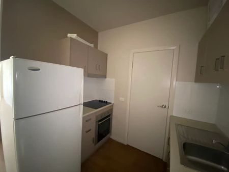 “Modern 1-Bedroom Apartment in the Heart of Mawson Lakes” - Photo 3