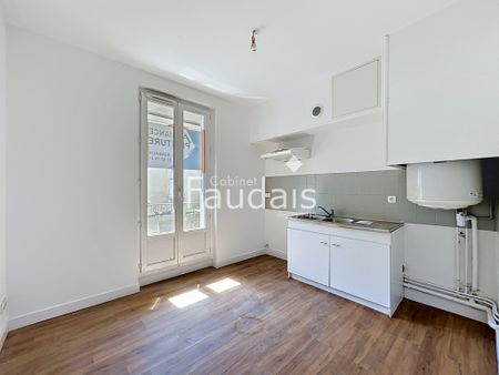 Location Appartement 3 pièces ST LO 50000 - Photo 2