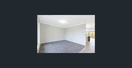 Spacious 4 Bedroom Family Home - Photo 3