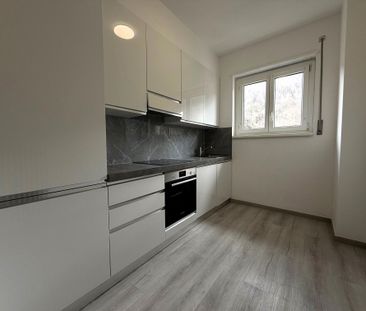 FINO A 3 MESI GRATUITI - 4.5 locali ristrutturato a Chiasso - Foto 2