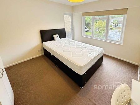 Fiona Close, Winchester, Hampshire, SO23 - Photo 5