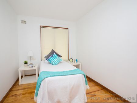 47 O'Hearn Street, Tenambit NSW 2323 - House For Rent | Domain - Photo 2