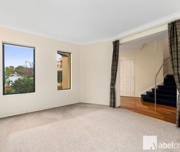 4 Bedroom Plus a Study - Photo 1