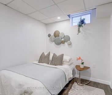 8 OZNER CRESCENT - Photo 2