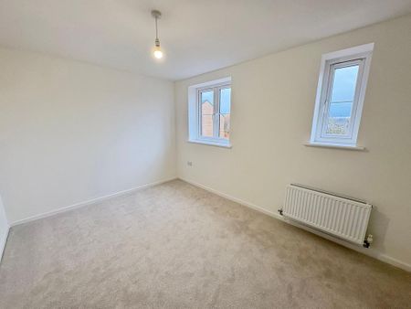 3 bedroom semi-detached house to rent - Photo 5