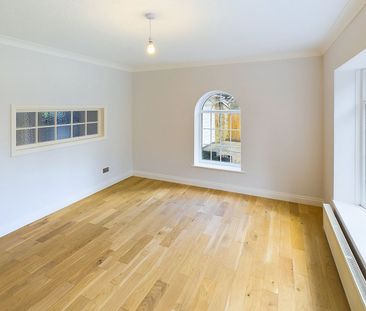 4 Bedroom - Photo 2