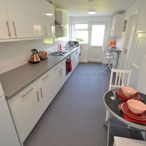1 bedroom house of multiple occupation to rent - Photo 2