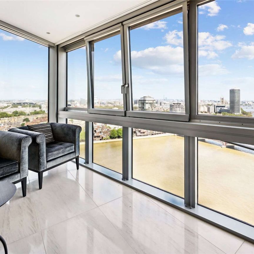 This sensational 3 bedroom apartment in the award winning riverside development, The Tower. - Photo 1