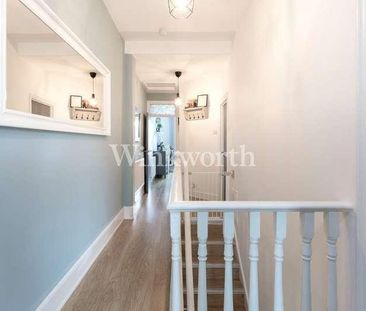First Floor Flat, Kingsley Road, London, N13 - Photo 6