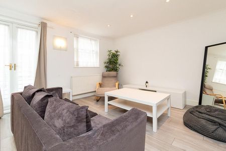 3 bedroom maisonette to rent - Photo 2