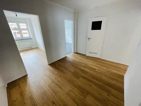 Modernisierte 3 - Zimmer-Wohnung in zentraler Lage! - Photo 4