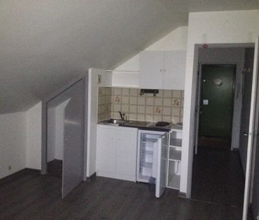 Location Appartement 1 pièce 20m² SALLANCHES 74700 - Photo 2