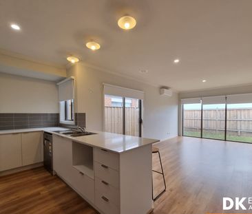 Modern Fresh Family Home - Photo 3