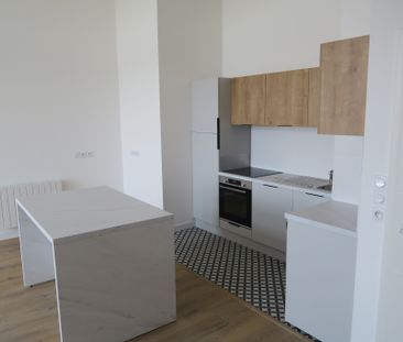 Location Appartement 3 pièces 76m² MARQUETTE LEZ LILLE 59520 - Photo 1