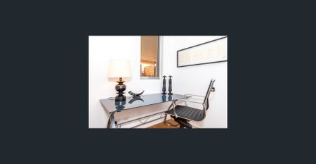 Ultra Contemporary Designer Living - Photo 4