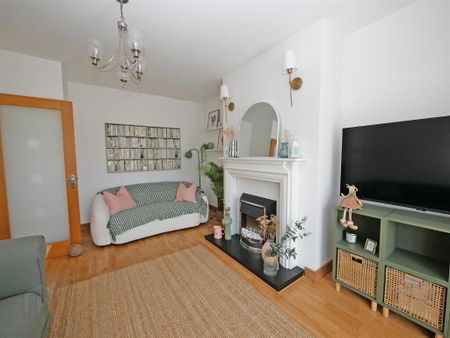 90 Greenwood Hill, Belfast, BT8 7WF - Photo 2