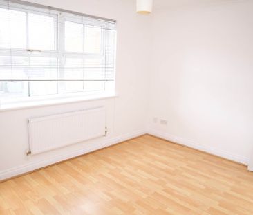 Price £1,700 pcm - Available Now - Unfurnished - Photo 6