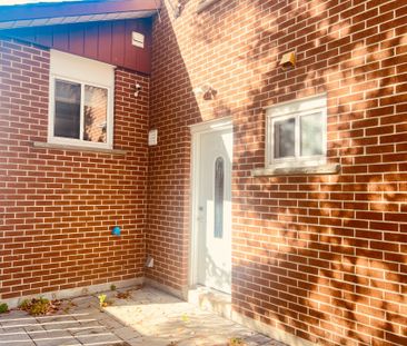 For Lease - 44 Wakefield Crescent Unit# Main Floor, Toronto, Ontario - Photo 3