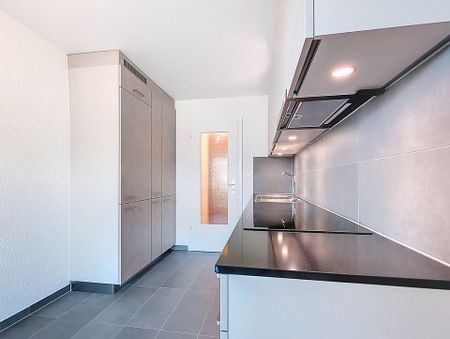 Renovated 3.5-room apartment on the 2nd floor - Photo 4