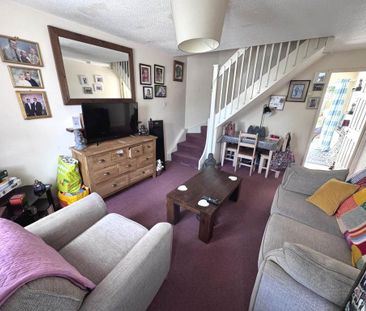 2 bedroom terraced house to rent - Photo 4