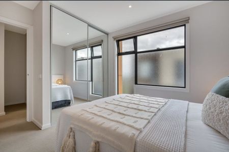 20/11 Troward Harvey Way, - Photo 3