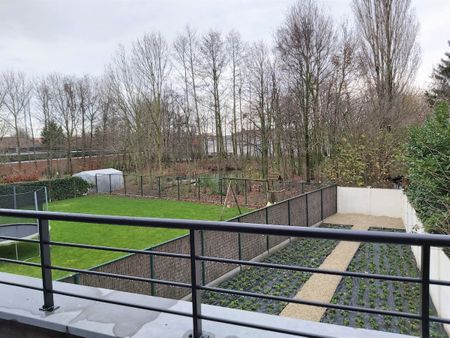 Recente woning met 3 slaapkamers, terras en tuin - Photo 2