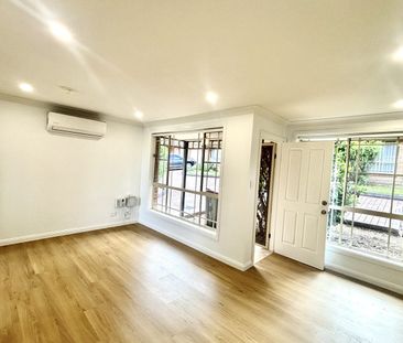 Newly Renovated Town House - Photo 3