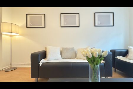 6 Bed Terraced House, Gadd Street, NG7 - Photo 2