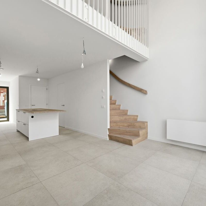 Huis te huur in Leuven voor € 1.995 met 3 slaapkamers - foto 1