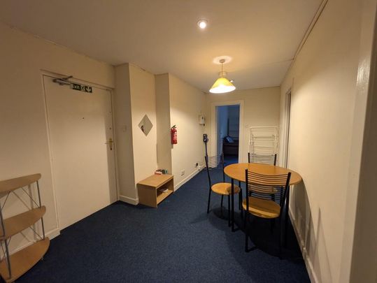 3 bedroom apartment to rent - Photo 1