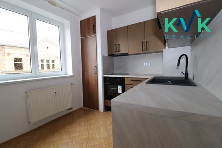 Pronájem bytu 2+1 57 m², Nádražní 112, Sokolov - Photo 2